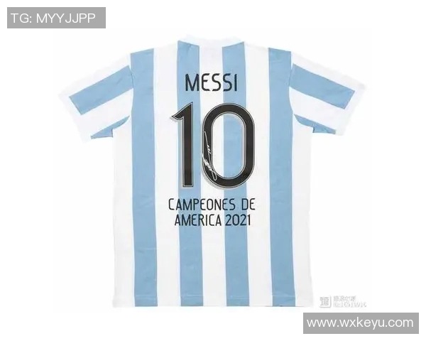 足球明星亲笔签名球衣的珍贵收藏与价值解析 足球明星亲笔签名球衣的珍贵收藏与价值解析